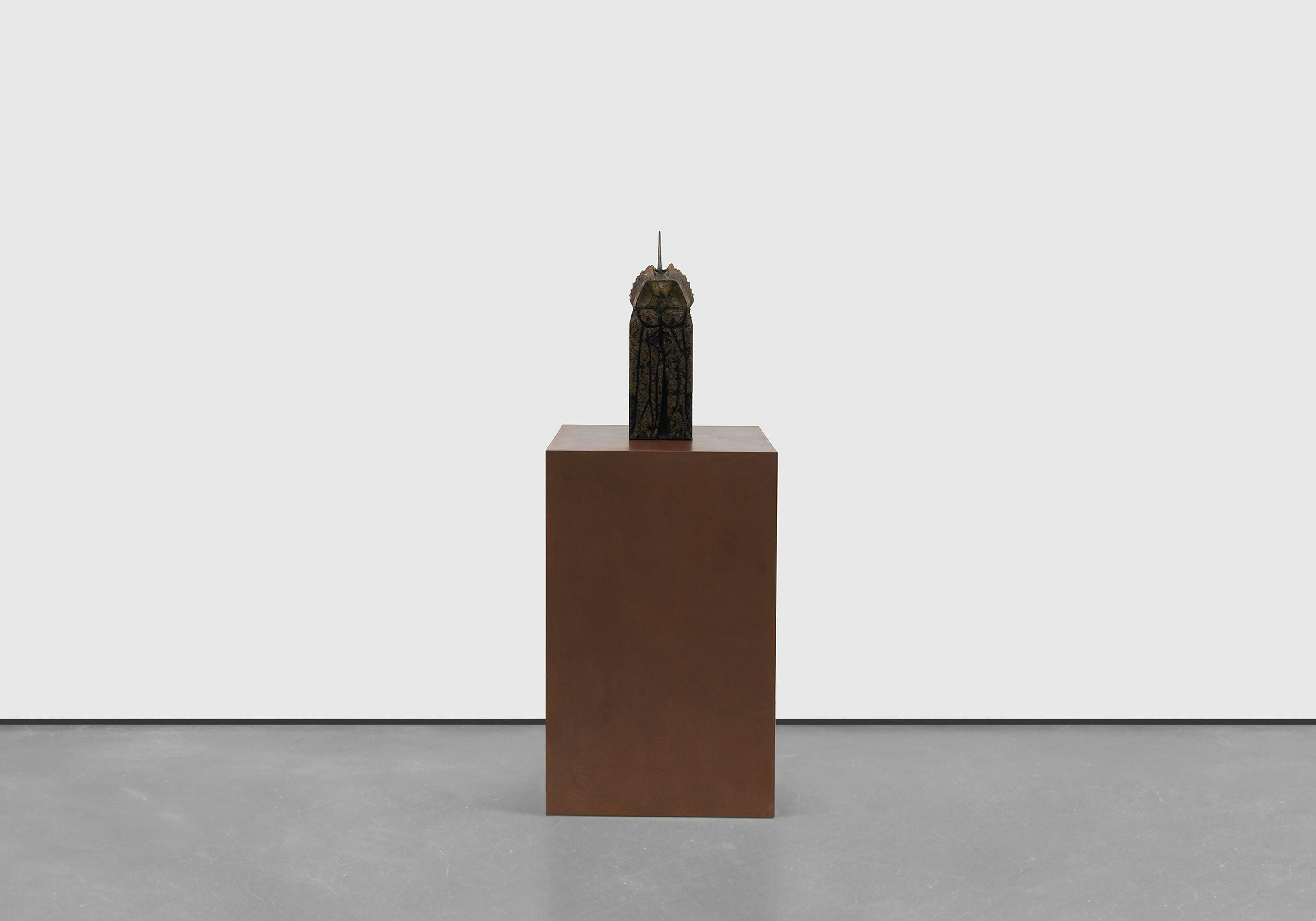 A sculpture by Huma Bhabha, titled Pathfinder, dated 2021.