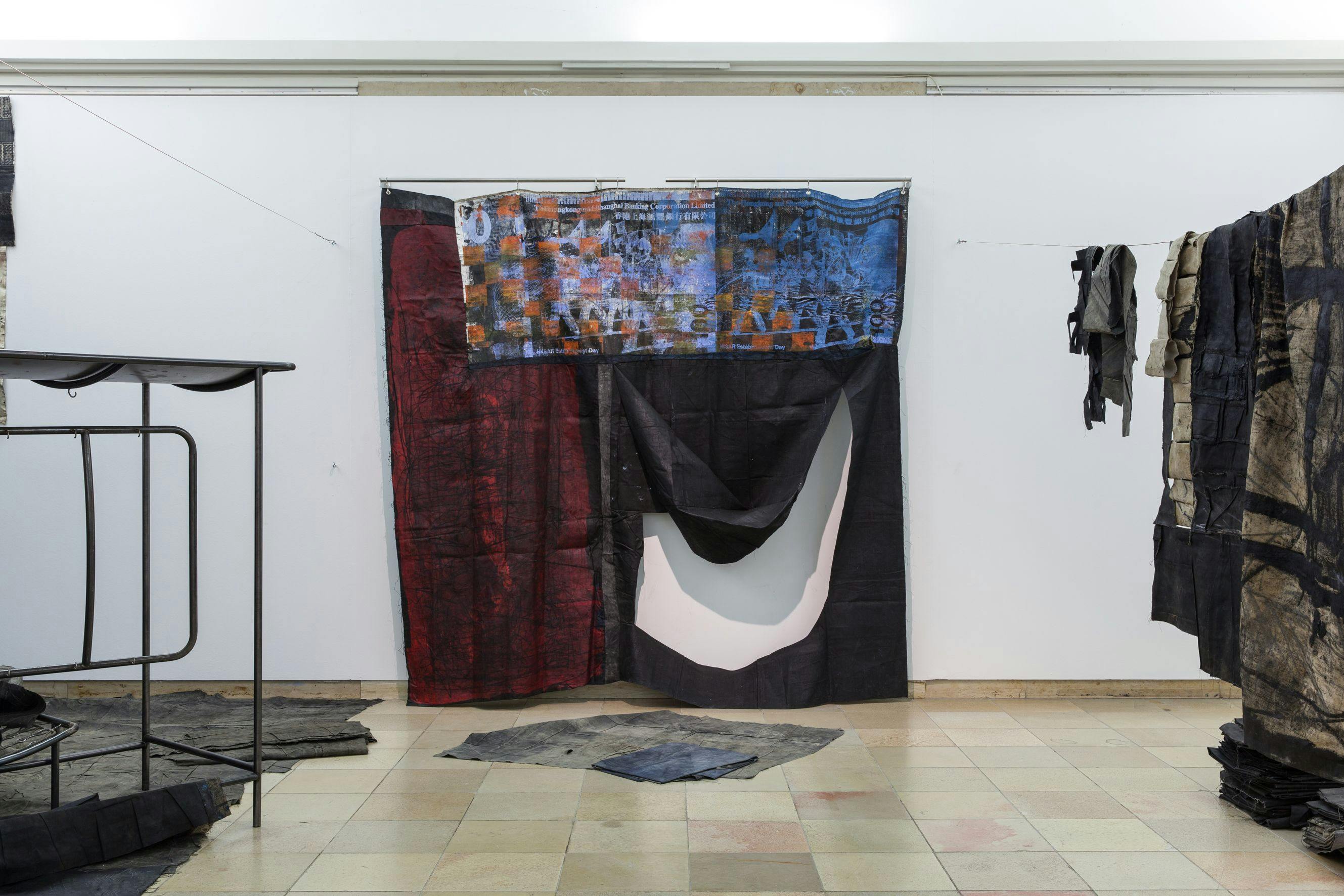 An installation view of the exhibition Oscar Murillo at Haus der Kunst in Munich, dated 2017.