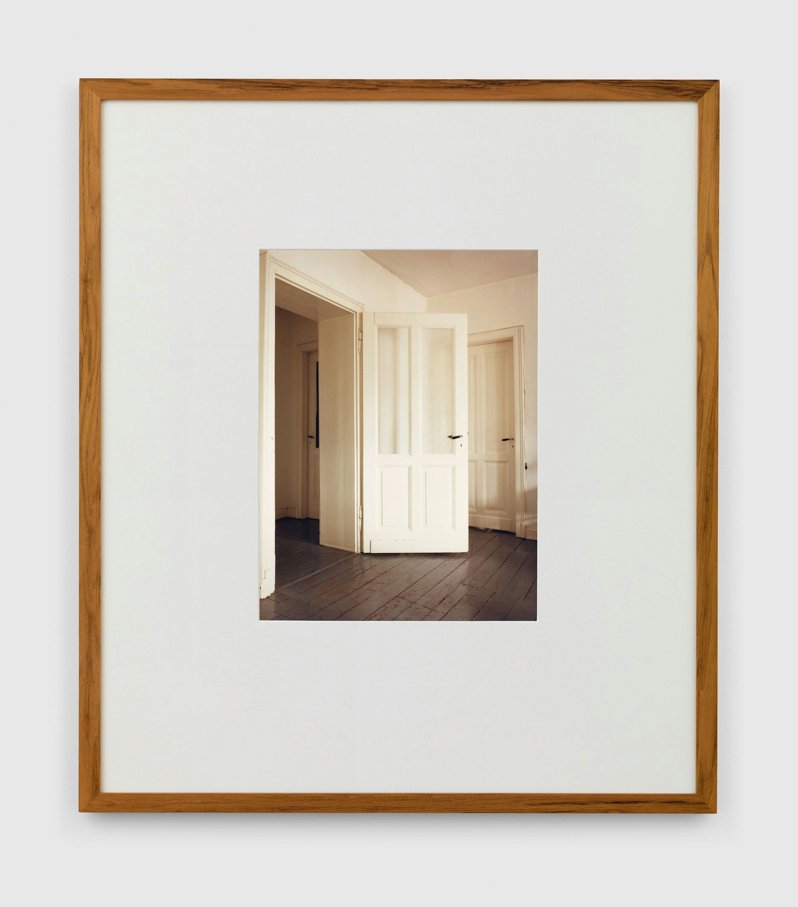 A chromogenic print by Thomas Ruff, titled Interieur 8C, dated 1980.