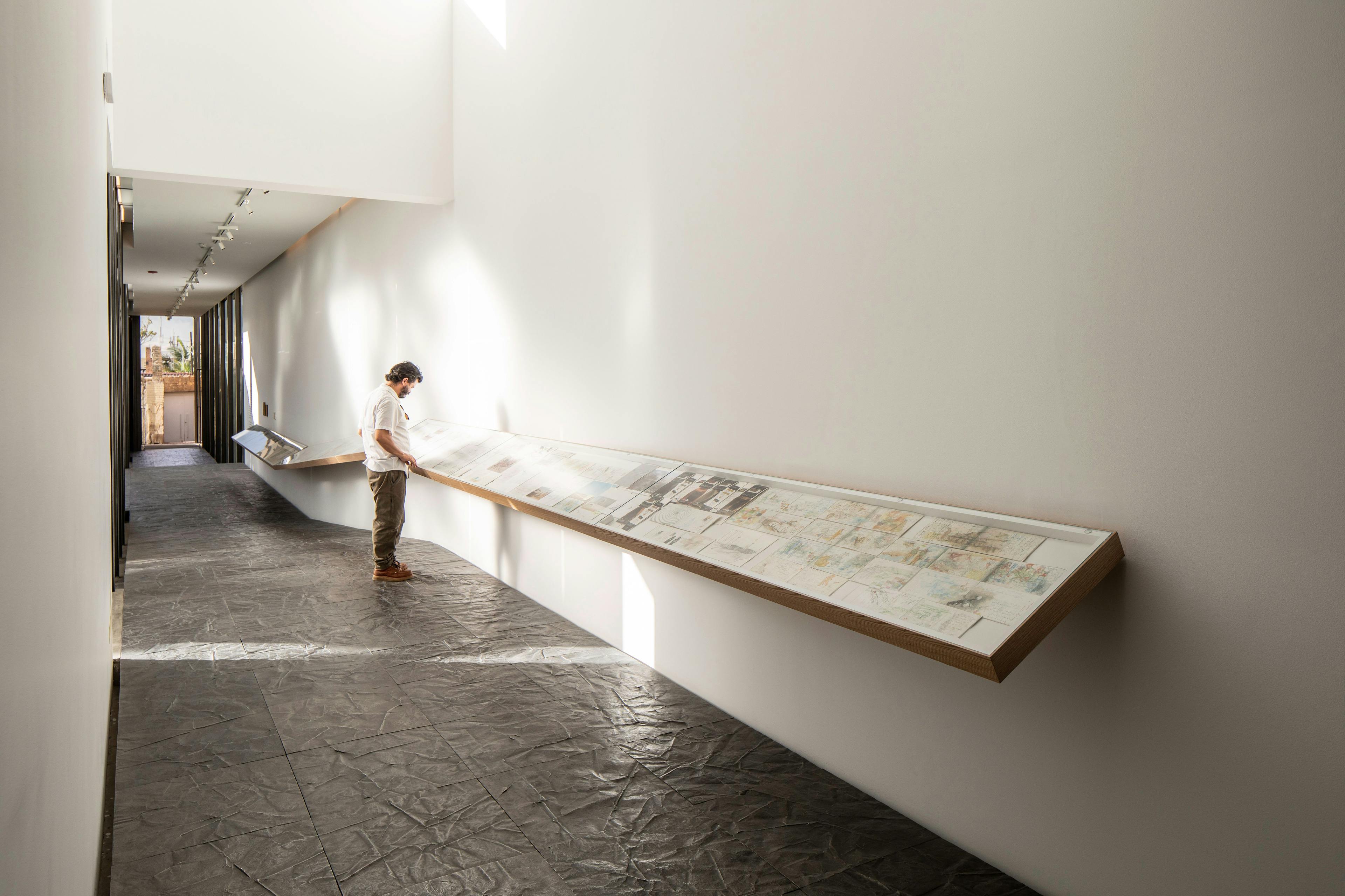 Installation view of the exhibition, Salam Tristesse: Irak, 2016–2020, at Fragmentos, Espacio de Arte y Memoria, Museo Nacional de Colombia in Bogotá, dated 2021.